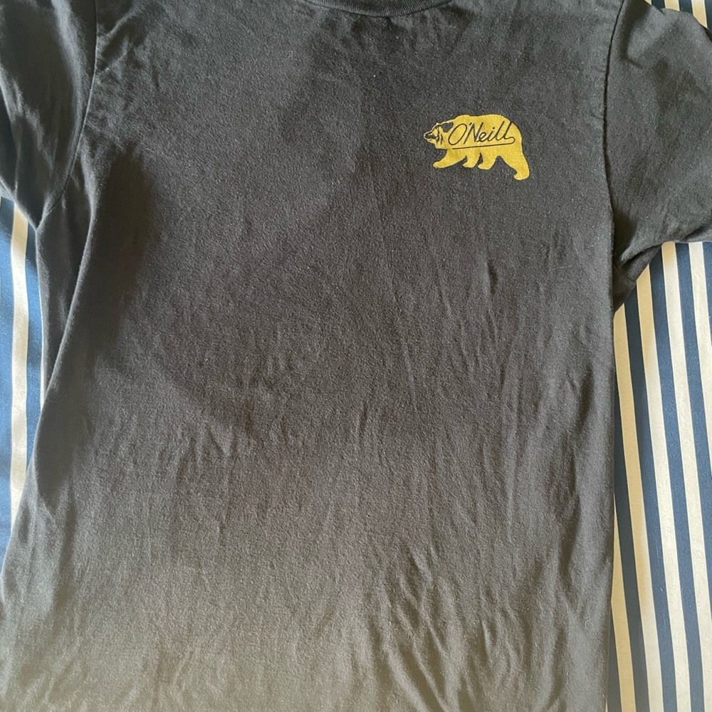 Size small(modern fit) O’Neil tee shirt.